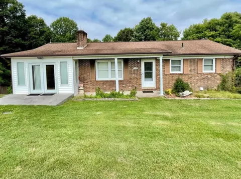 340 Edison Rd, Fancy Gap, VA 24328