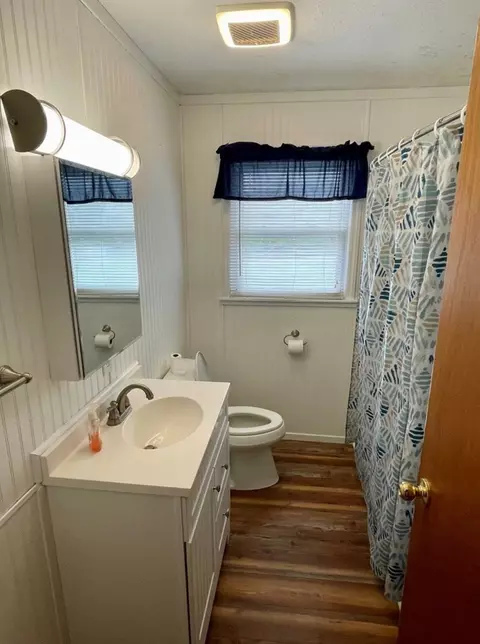 Bath - 340 Edison Rd, Fancy Gap, VA 24328 photo 1 of 2