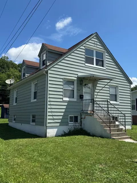 1927 5th St, Richlands, VA 24641