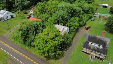 9381 Crescent Dr, Glade Spring, VA 24340