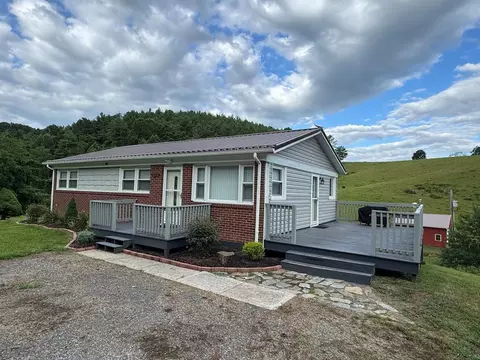 298 Link Rd, Galax, VA 24333