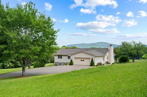 446 Wolfpen Ridge Rd, Galax, VA 24333