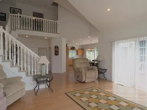 Living - 19 Lone Oak Ct, Laurel Fork, VA 24352 photo 4 of 5