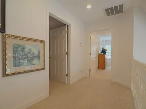Entry Way - 19 Lone Oak Ct, Laurel Fork, VA 24352 photo 4 of 4