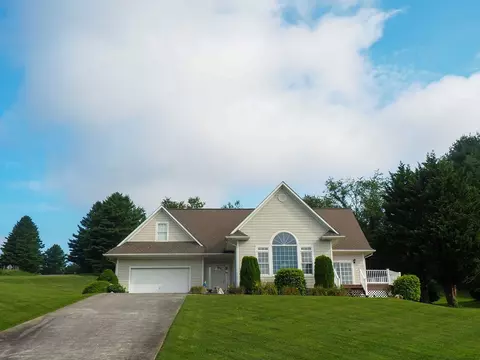 Exterior - 19 Lone Oak Ct, Laurel Fork, VA 24352 photo 2 of 12