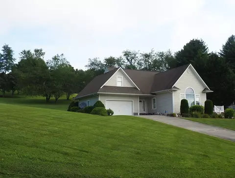 Exterior - 19 Lone Oak Ct, Laurel Fork, VA 24352 photo 6 of 12