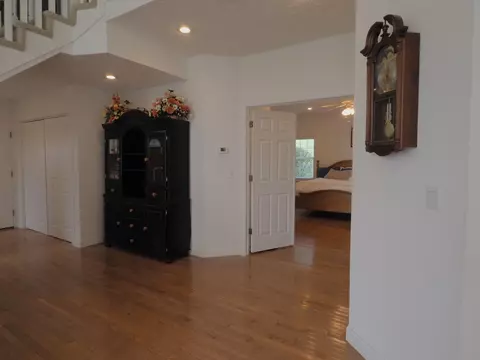 Entry Way - 19 Lone Oak Ct, Laurel Fork, VA 24352 photo 2 of 4