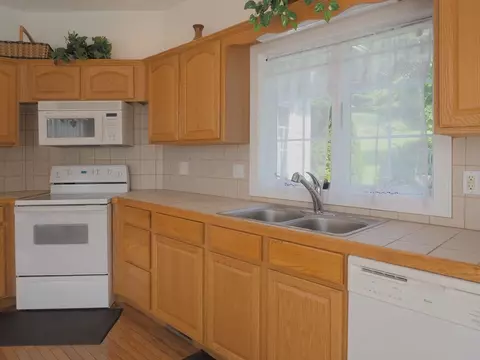 Kitchen - 19 Lone Oak Ct, Laurel Fork, VA 24352 photo 1 of 1