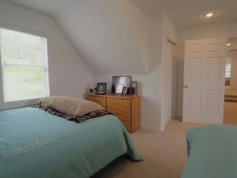 Bedroom - 19 Lone Oak Ct, Laurel Fork, VA 24352 photo 8 of 8
