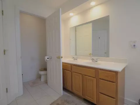 Bath - 19 Lone Oak Ct, Laurel Fork, VA 24352 photo 5 of 7
