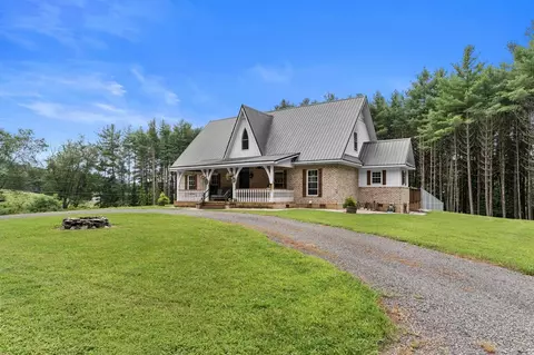 392 Cavalier, Hillsville, VA 24343