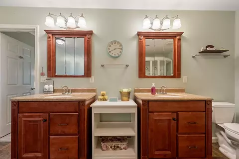 Bath - 409 Whispering Pines Rd, Max Meadows, VA 24360 photo 5 of 7