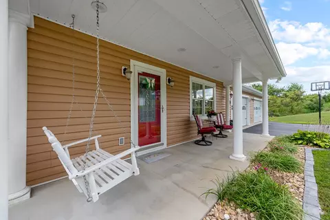 Exterior - 409 Whispering Pines Rd, Max Meadows, VA 24360 photo 5 of 25