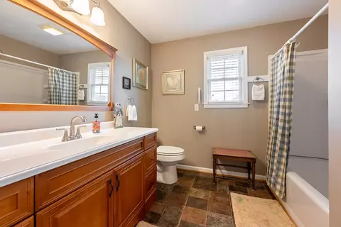 Bath - 409 Whispering Pines Rd, Max Meadows, VA 24360 photo 6 of 7