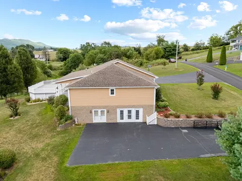 View/Area - 409 Whispering Pines Rd, Max Meadows, VA 24360 photo 7 of 10