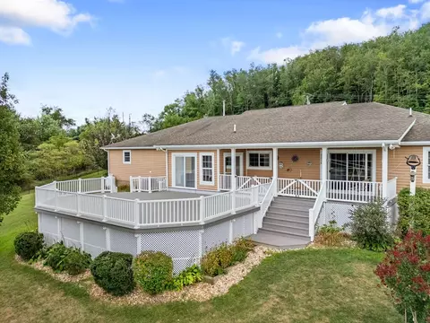 Exterior - 409 Whispering Pines Rd, Max Meadows, VA 24360 photo 10 of 25