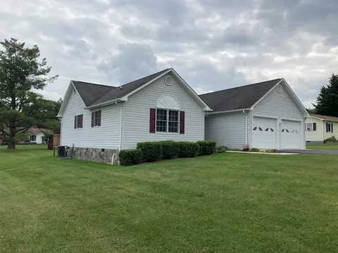 152 Gilland Ln, Max Meadows, VA 24360 photo 1