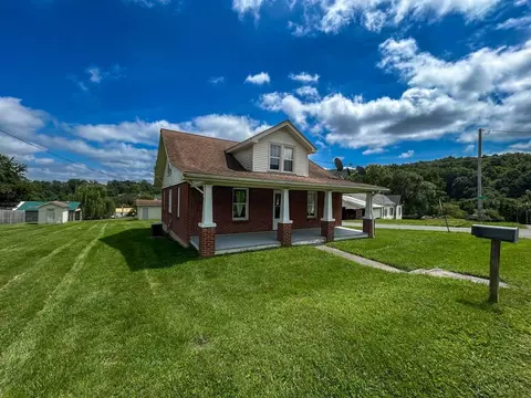 315 Lake St, Pulaski, VA 24301