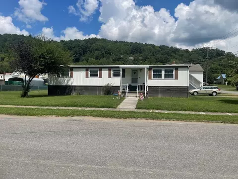 1903 Fourth St, Richlands, VA 24641