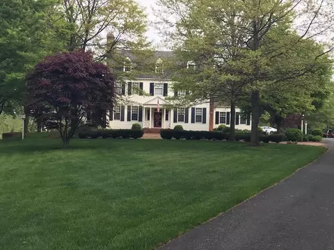 910 Glendale Rd, Galax, VA 24333