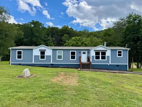 3052 Pipers Gap Rd, Galax, VA 24333 photo 1