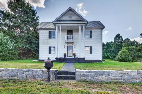 34542 Lee Hwy, Glade Spring, VA 24340
