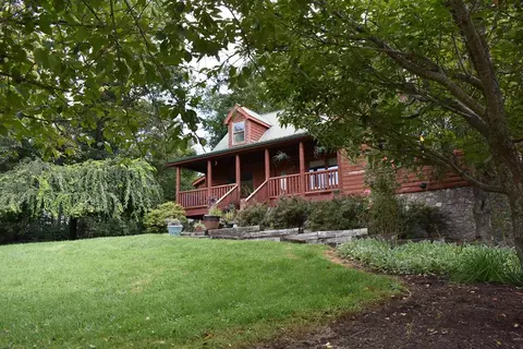 4732 Stones Chapel Rd, Elk Creek, VA 24326
