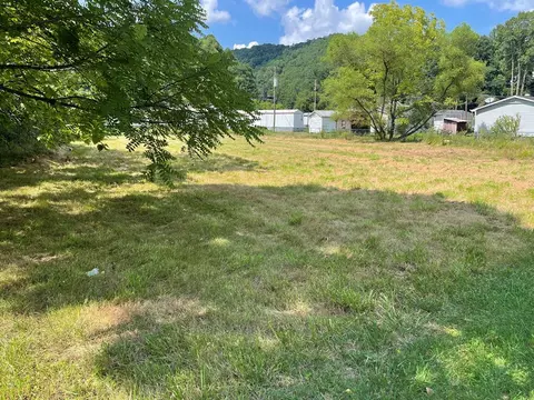 tbd Bridge St, Raven, VA 24639