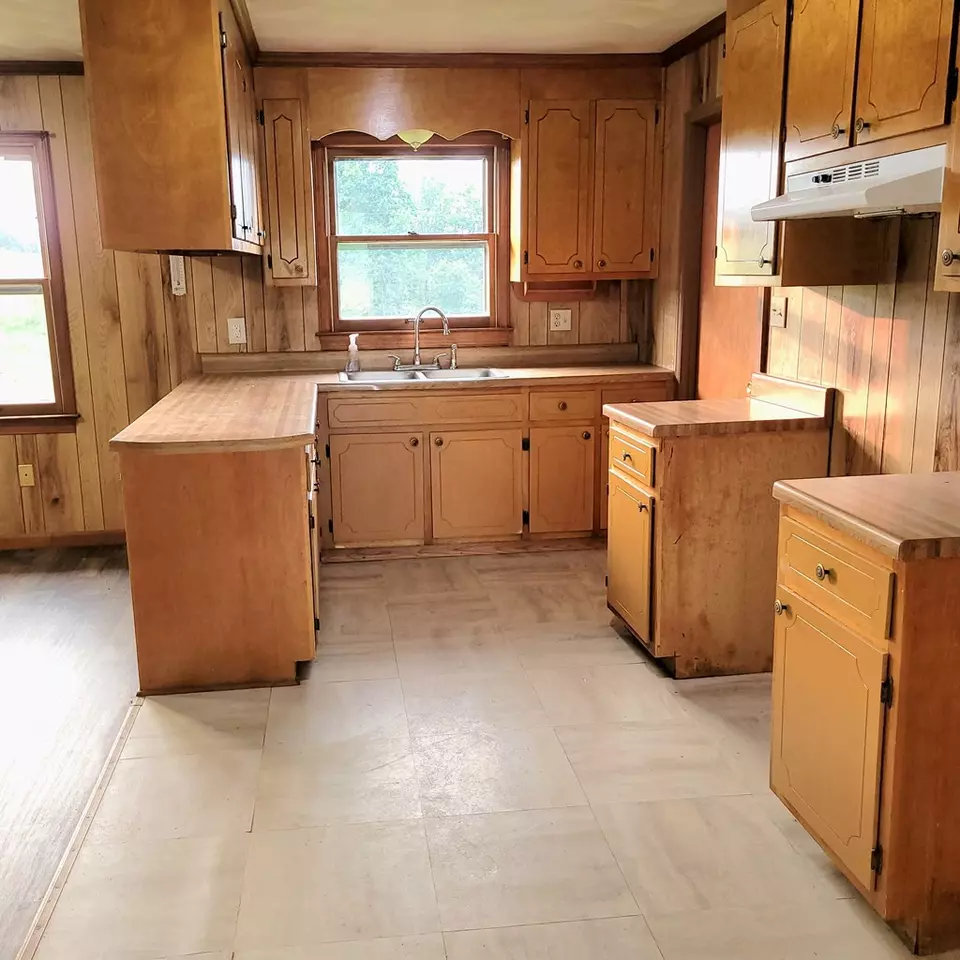 Kitchen - 3417 Virgil H Goode Hwy, Rocky Mount, VA 24151 photo 2 of 3