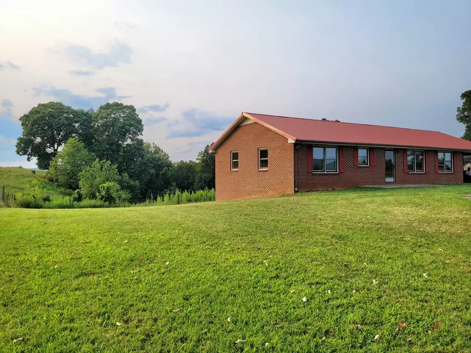 Exterior - 3417 Virgil H Goode Hwy, Rocky Mount, VA 24151 photo 4 of 6