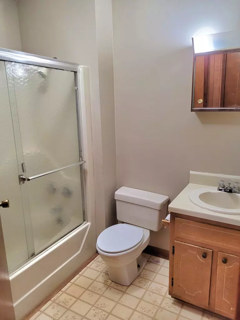 Bath - 3417 Virgil H Goode Hwy, Rocky Mount, VA 24151 photo 2 of 2