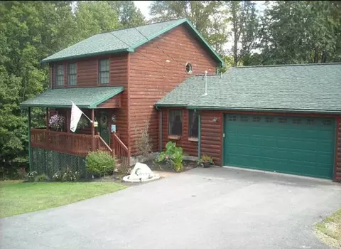 164 Hooper Ave, Crab Orchard, WV 25827