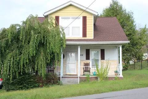 210 Fuller St SW, Abingdon, VA 24210