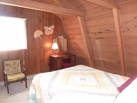Bedroom - 233 Alpine Crst, Fancy Gap, VA 24328 photo 4 of 5
