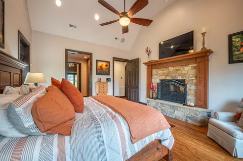 Bedroom - 1205 Stone Mountain Rd, Laurel Fork, VA 24352 photo 2 of 7