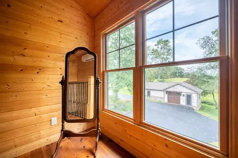 Entry Way - 1205 Stone Mountain Rd, Laurel Fork, VA 24352 photo 3 of 6