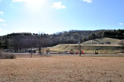 218 Ball Park Dr, Hillsville, VA 24343