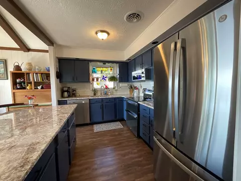 Kitchen - 727 Cascade Trl, Fancy Gap, VA 24328 photo 4 of 5