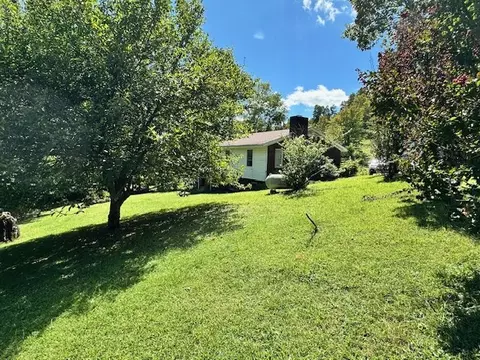 Exterior - 199 Bluejay St, Cedar Bluff, VA 24609 photo 9 of 14