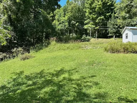 Exterior - 199 Bluejay St, Cedar Bluff, VA 24609 photo 3 of 14