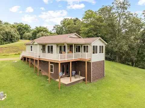 147 Journey Ln, Dugspur, VA 24325