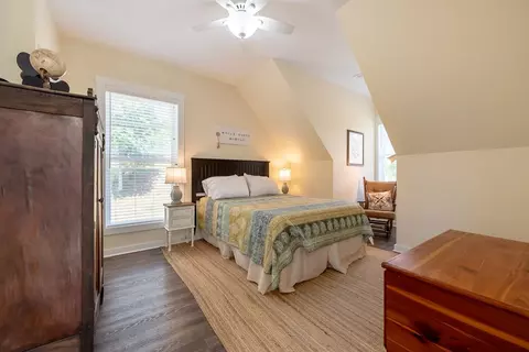 Bedroom - 4200 Clarks Ferry Rd, Draper, VA 24324 photo 5 of 8