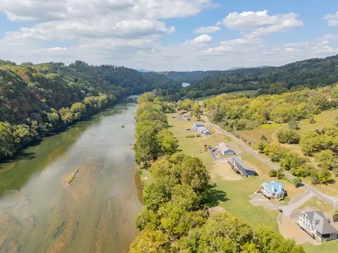 View/Area - 4200 Clarks Ferry Rd, Draper, VA 24324 photo 9 of 20