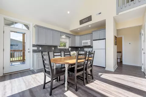Kitchen - 4200 Clarks Ferry Rd, Draper, VA 24324 photo 2 of 6