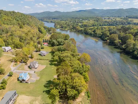 View/Area - 4200 Clarks Ferry Rd, Draper, VA 24324 photo 15 of 20