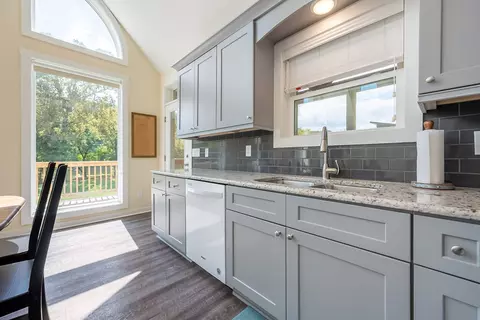 Kitchen - 4200 Clarks Ferry Rd, Draper, VA 24324 photo 6 of 6