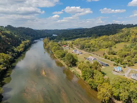 View/Area - 4200 Clarks Ferry Rd, Draper, VA 24324 photo 8 of 20