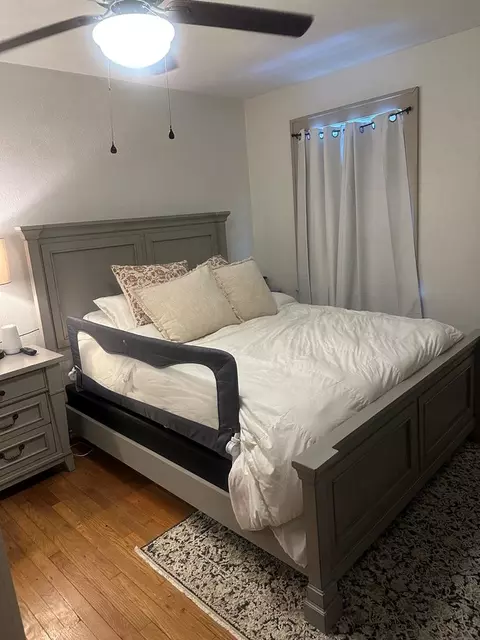 Bedroom - 155 Edgewater Dr, Cedar Bluff, VA 24609 photo 3 of 3