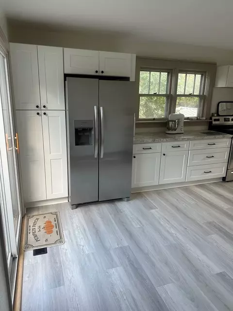 Kitchen - 155 Edgewater Dr, Cedar Bluff, VA 24609 photo 1 of 3