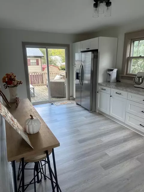 Kitchen - 155 Edgewater Dr, Cedar Bluff, VA 24609 photo 2 of 3